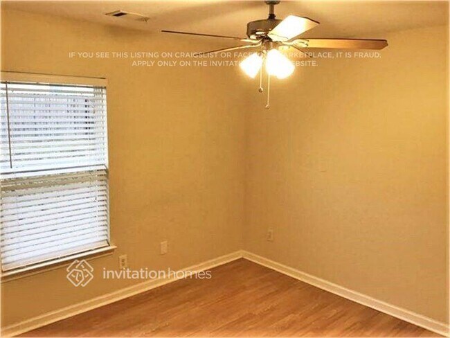 Foto del edificio - 452 Leaflet Ives Trail