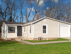 Building Photo - 4406 Kingsley Dr