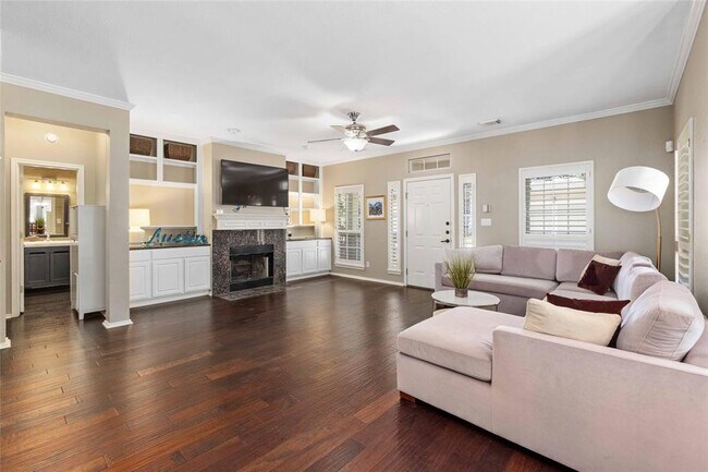Foto del edificio - 2730 Kinney Oaks Ct