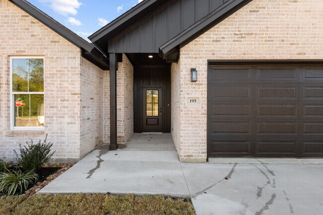 Building Photo - 195 Teal Dr