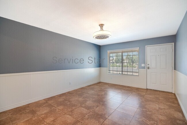 Foto del edificio - 6925 E Jensen St