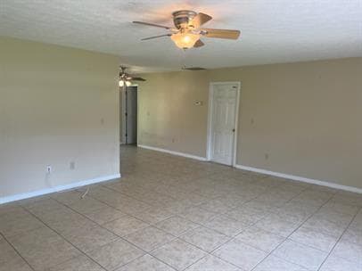 Building Photo - Single-Family Home in Fort Myers | 3 Beds,...