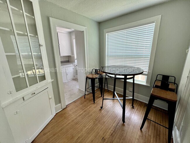 Foto del edificio - 1310 28th St N