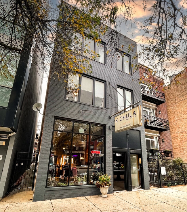 Building Photo - 2152 W Division St