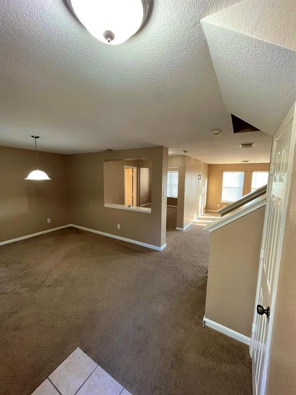 Foto del edificio - 6139 Springbrook Garden Ln