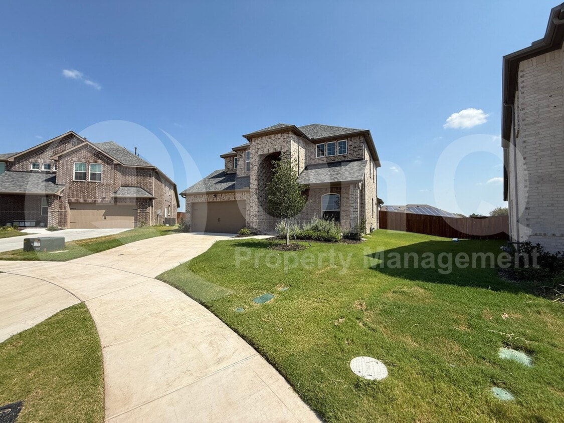 Primary Photo - 920 Lido Ln