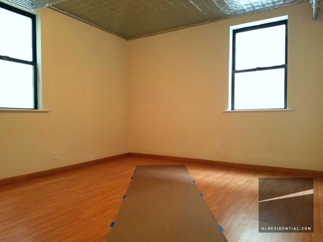 Building Photo - 3029 33rd St