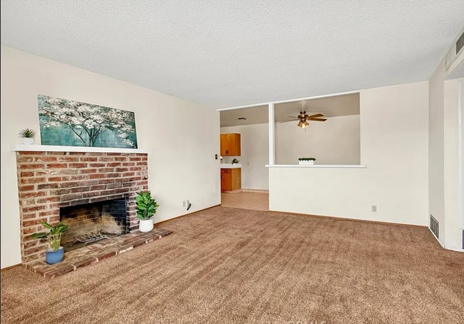 Building Photo - 976 Granada Cir