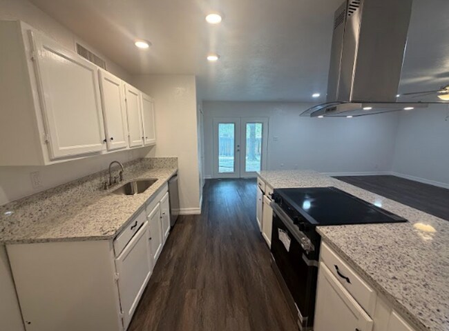 Foto del edificio - **MOVE IN READY HOME IN ALLEN**