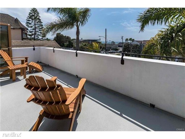 Building Photo - 2116 Monterey Blvd