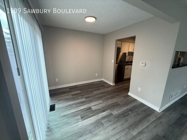 Foto del edificio - 1909 Sawbury Blvd