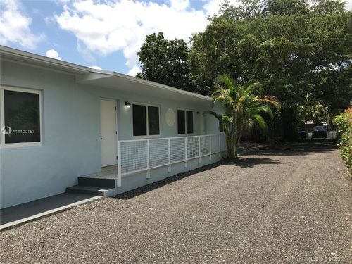 Foto del edificio - 5454 NW 5 Ave