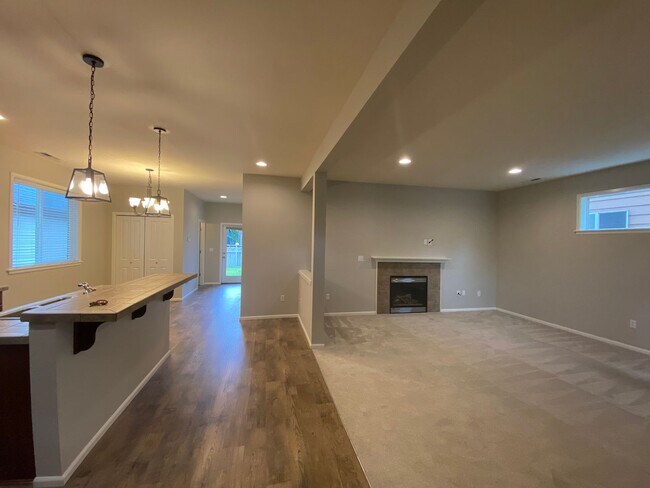 Foto del edificio - Coming Soon! Beautiful 4BD/2.5BA in West O...