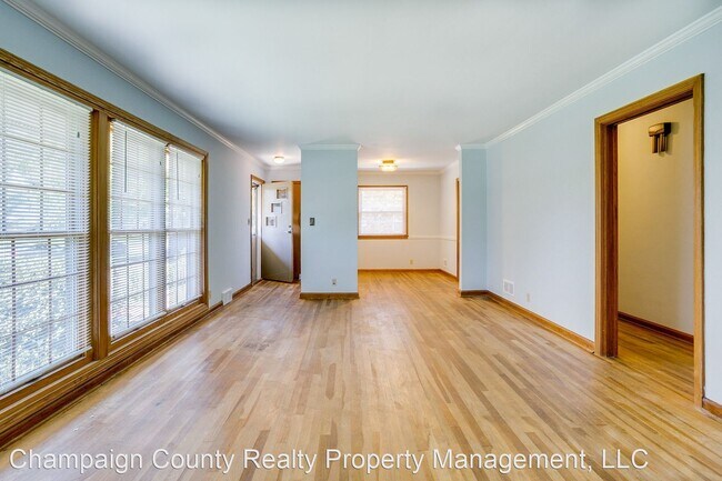 Building Photo - 3 br, 2 bath House - 2110 Boudreau Dr.