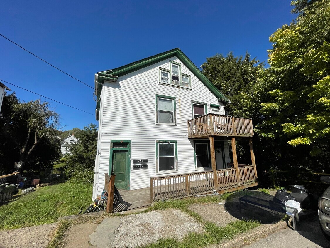 470 7th St Unit C, Donora, PA 15033 Condo for Rent in Donora, PA