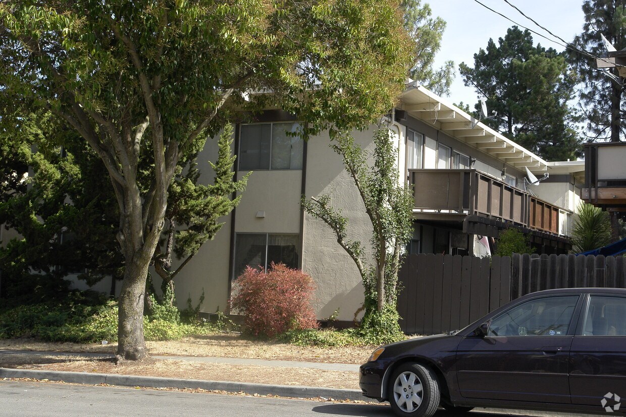 Foto principal - 22791 Vermont St
