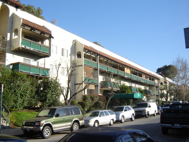 Foto del edificio - 5460 White Oak Ave