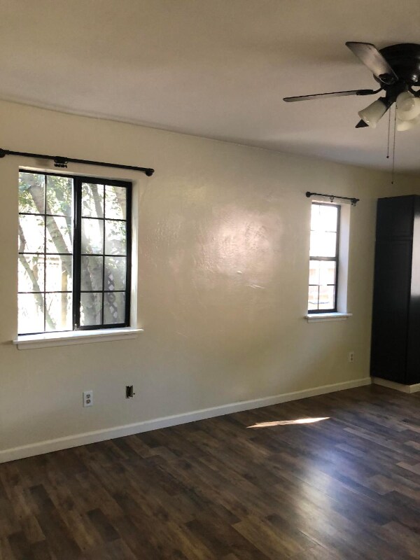 Foto del edificio - 204 E Hinckley St