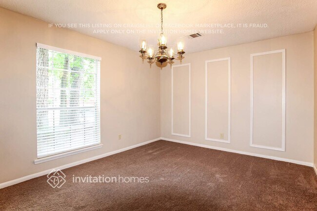 Foto del edificio - 5318 Woodville Ln