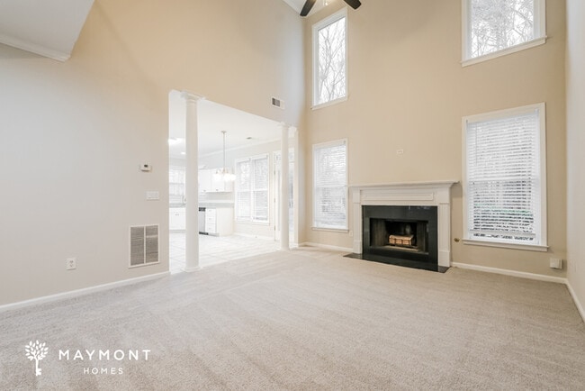 Building Photo - 6877 Spreadlong Oaks Dr