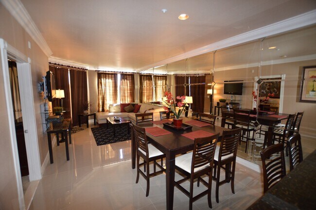 Building Photo - Meridian - Luxury 2 Bed | 2 Bath Condo