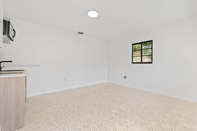 Building Photo - 2442 SW 3rd St