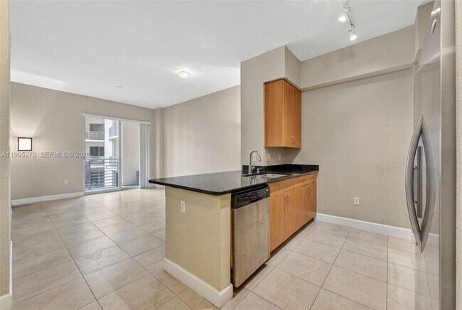 Foto del edificio - 1830 Radius Dr