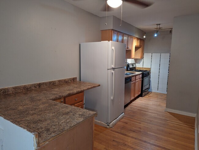 Foto del edificio - 1415 W Lunt Ave