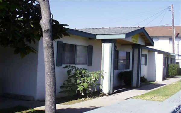 Coronado Village Apartaments - Coronado Villa Apartments