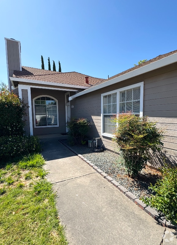 Building Photo - 9255 Guillermina Ct