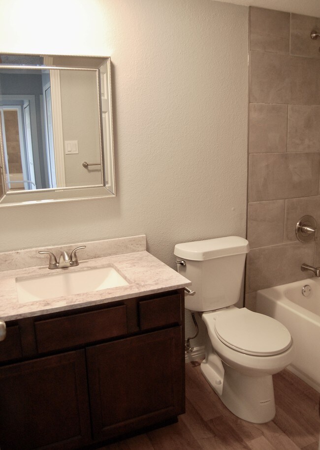 Building Photo - 2255 Split Rock Dr