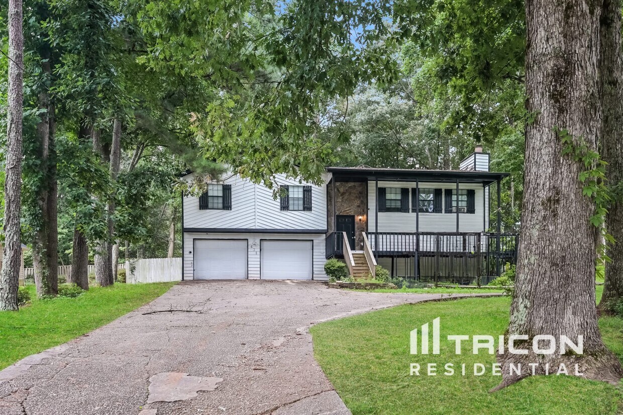 Foto principal - 438 Russell Rd