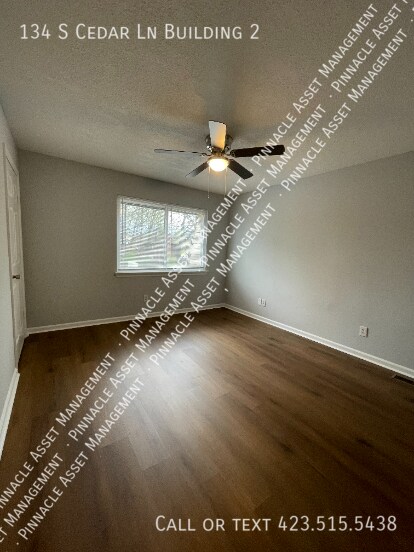 Foto del edificio - 134 S Cedar Ln