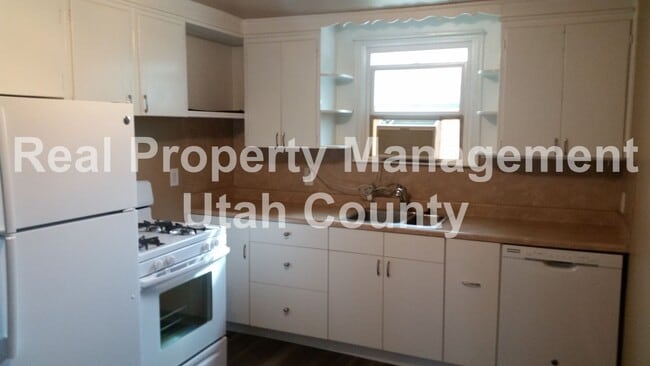 Building Photo - Cozy Provo Home