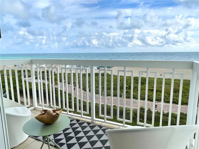 Building Photo - 401 Ocean Dr