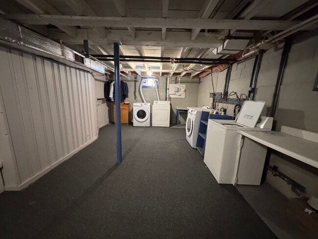 Building Photo - 14 Leonard St