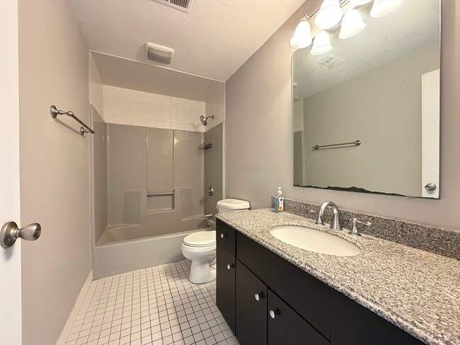 Building Photo - 354 Neponset St