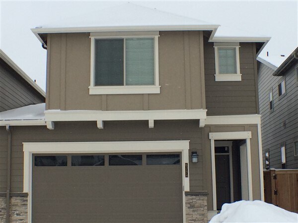 Building Photo - Duplex in the McCall Landing Community