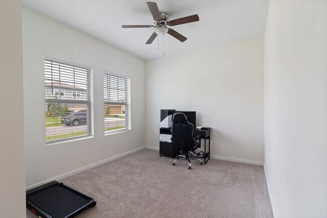 Foto del edificio - 4 Bed, 2.5 Bath Hidden Creek Home for Lease!