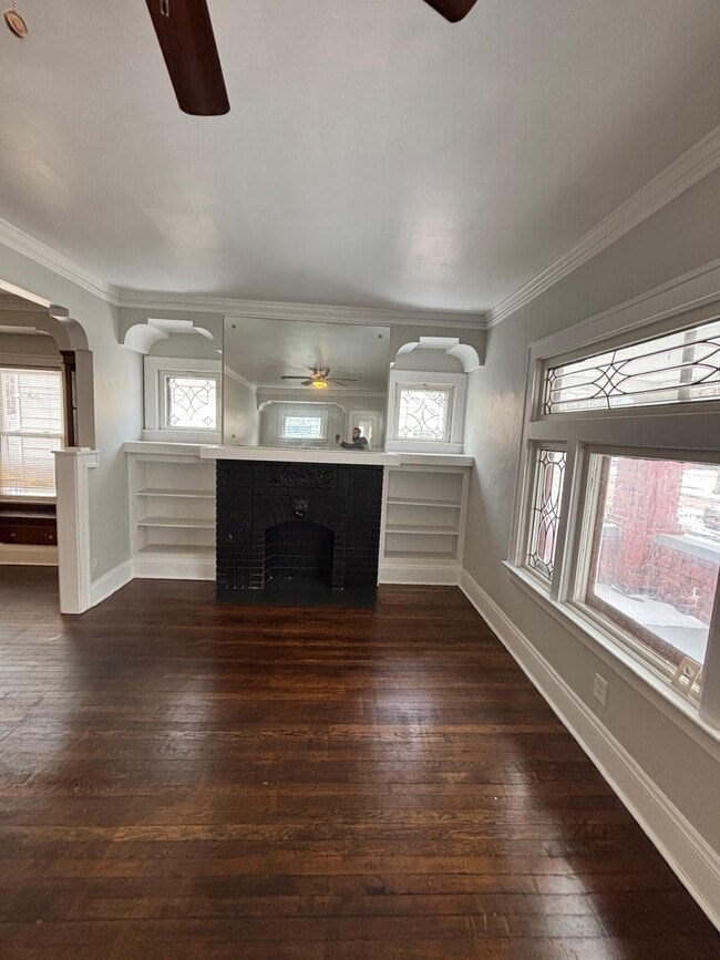 Building Photo - 15712 Cloverside Ave