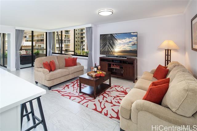 Building Photo - 2215 Aloha Dr