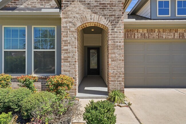 Building Photo - 1338 Lakeside Crk Rd