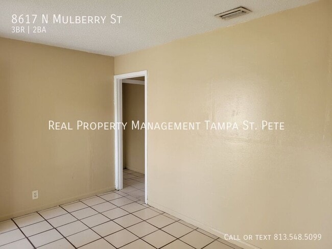 Building Photo - 8617 N Mulberry St