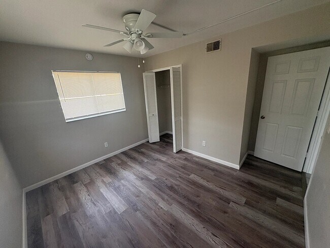 Foto del edificio - 706 SE 13th Ct