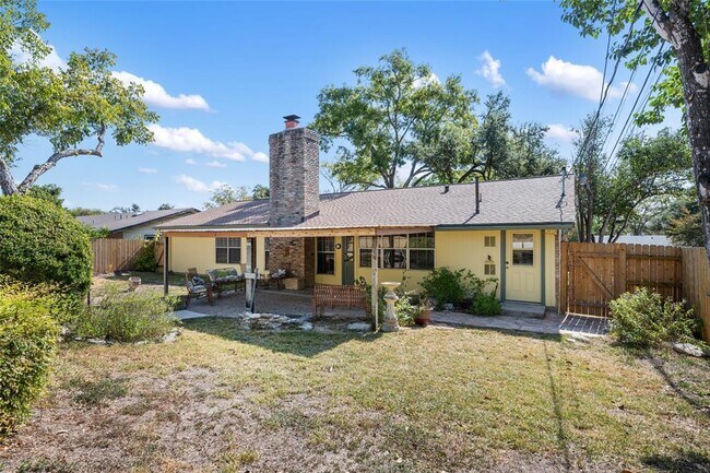 Building Photo - 6706 Willamette Dr