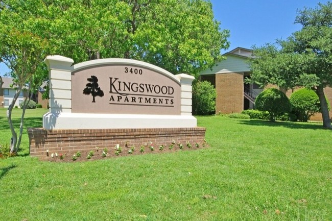 Foto del edificio - Kingswood Apartments