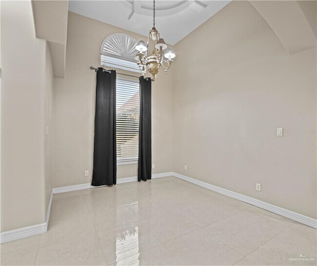 Building Photo - 5313 N 45th St
