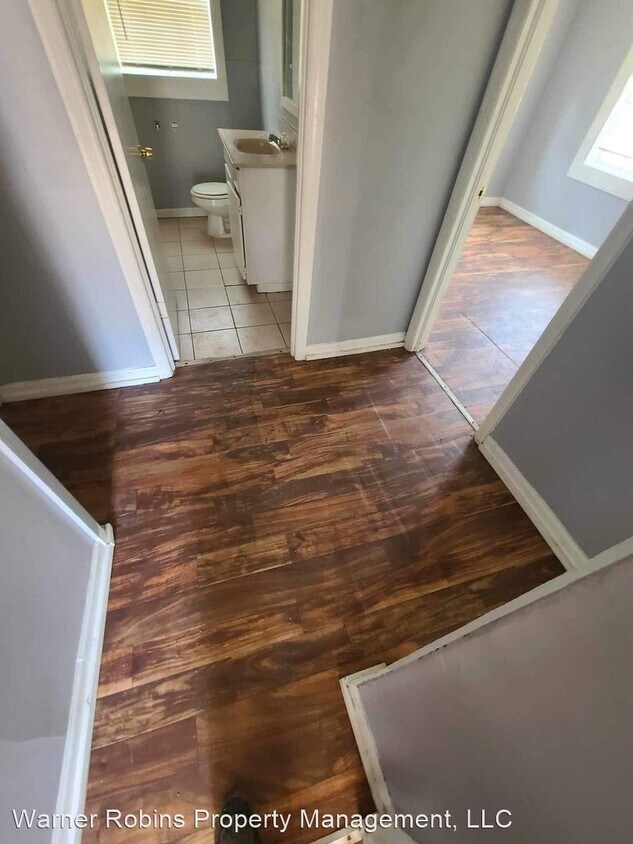 Building Photo - 3 br, 1.5 bath House - North Ave 421