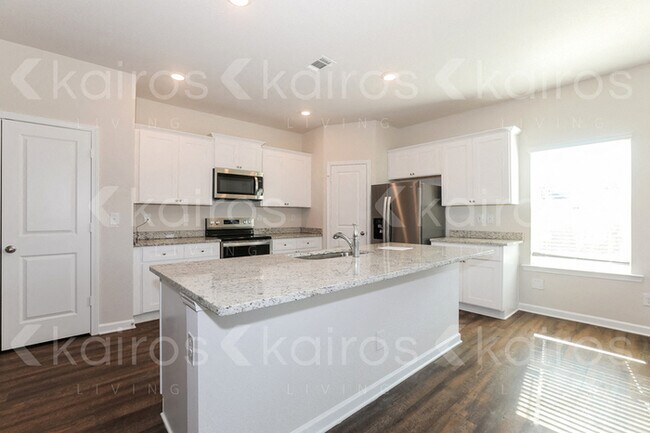 Building Photo - 3505 Bridgewood Dr