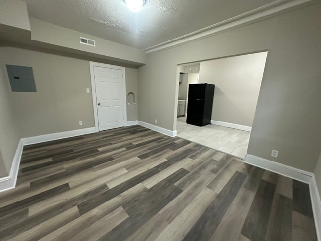 Foto del edificio - 172 S Portage Path